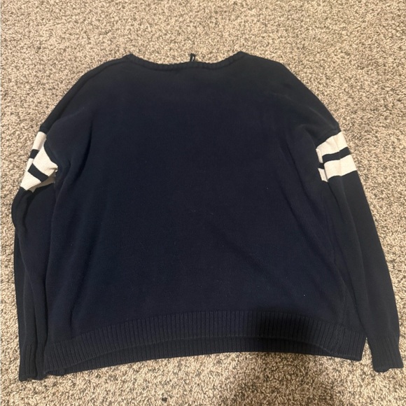 Brandy Melville Navy and White New York Sweater - Picture 3 of 3